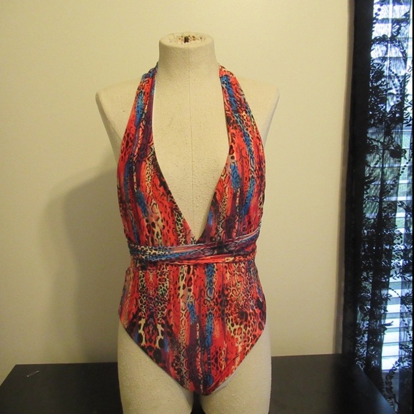 ✨Swimwear bundle ✨Beach Baddie✨ - Picture 9 of 15